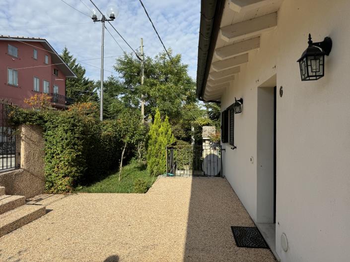 Image No.55-2 Bed House for sale