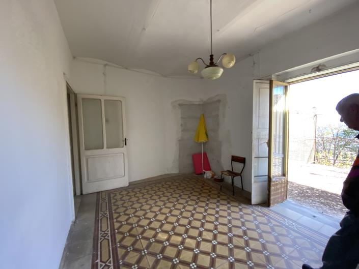 Image No.12-3 Bed Townhouse for sale