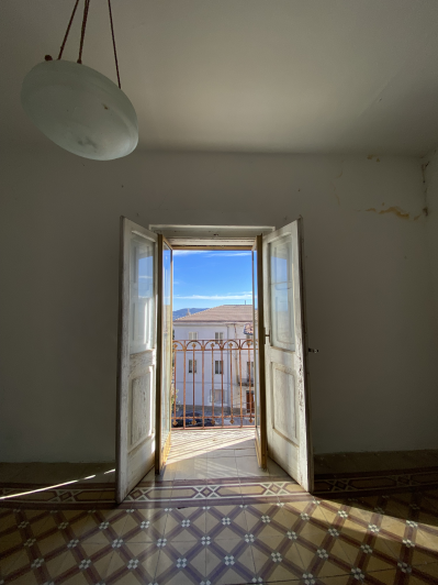 Image No.20-3 Bed Townhouse for sale