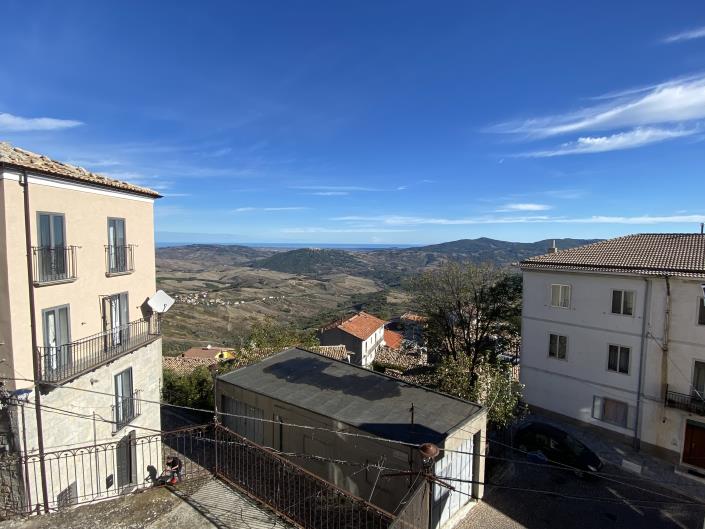 Image No.36-3 Bed Townhouse for sale