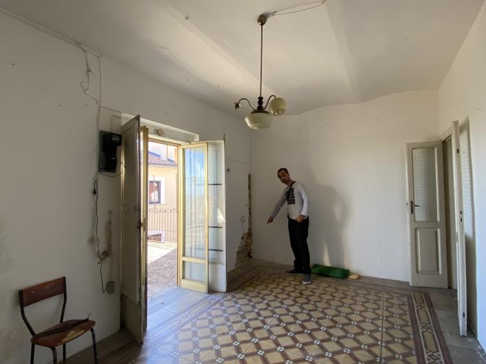 Image No.21-3 Bed Townhouse for sale