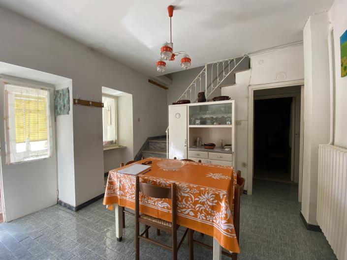 Image No.2-3 Bed Townhouse for sale