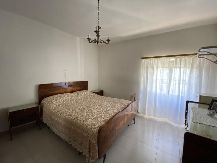 Image No.14-3 Bed Townhouse for sale