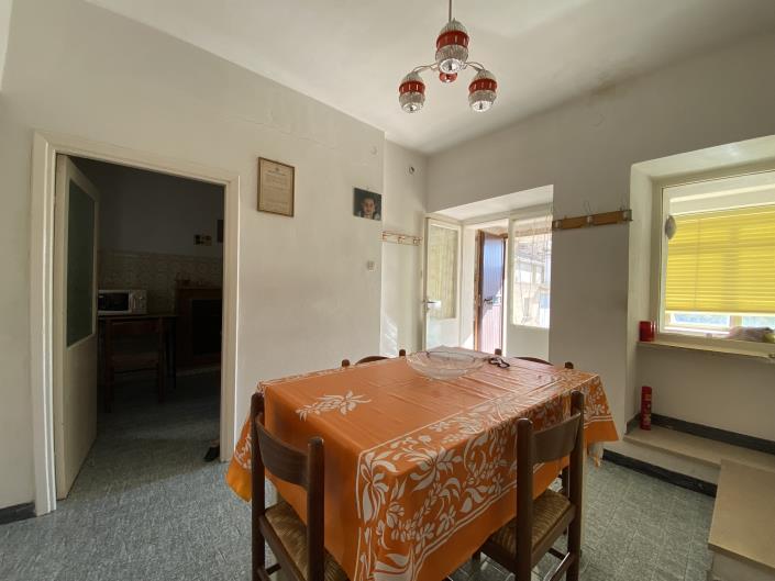 Image No.16-3 Bed Townhouse for sale