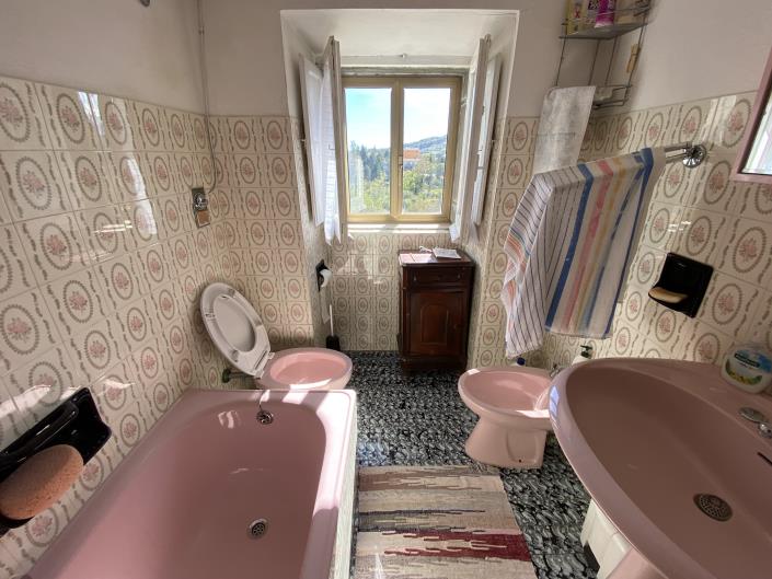 Image No.28-3 Bed Townhouse for sale