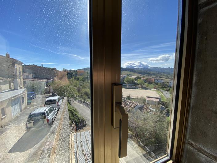 Image No.29-3 Bed Townhouse for sale