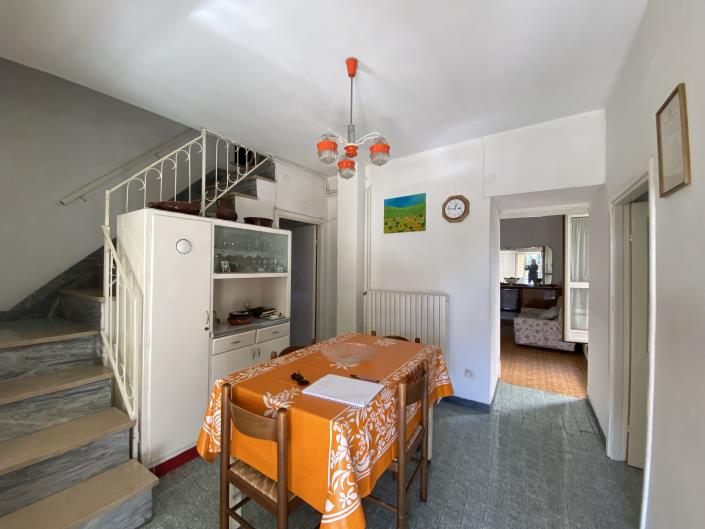 Image No.30-3 Bed Townhouse for sale