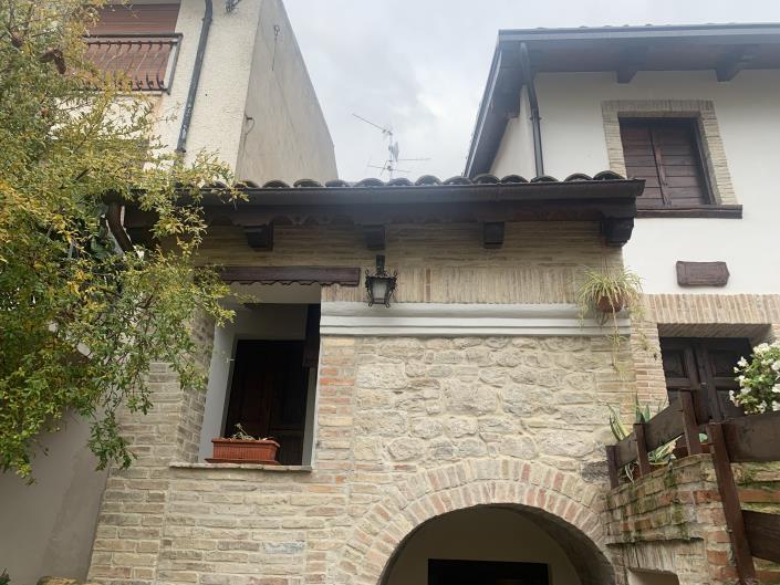 Image No.15-2 Bed Village House for sale