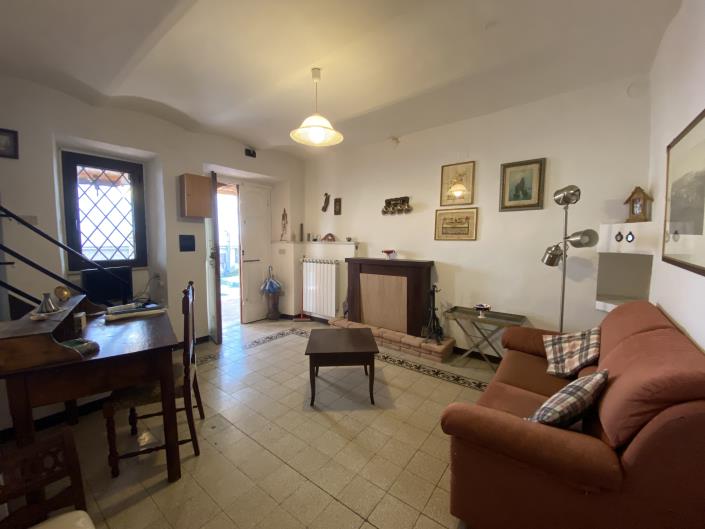 Image No.7-4 Bed Townhouse for sale