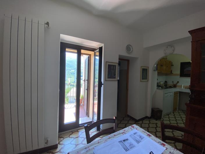 Image No.11-4 Bed Townhouse for sale