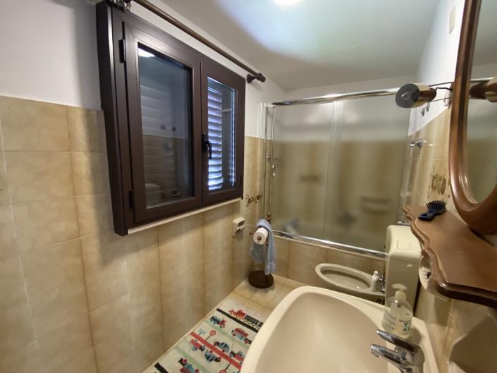 Image No.16-4 Bed Townhouse for sale