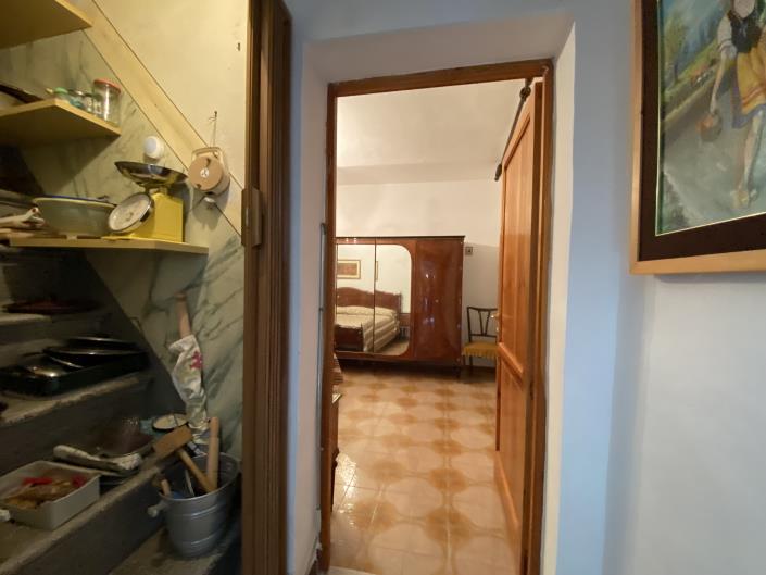 Image No.19-4 Bed Townhouse for sale