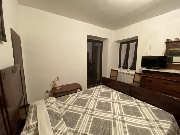 Image No.21-4 Bed Townhouse for sale