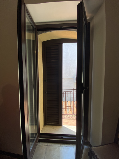 Image No.22-4 Bed Townhouse for sale