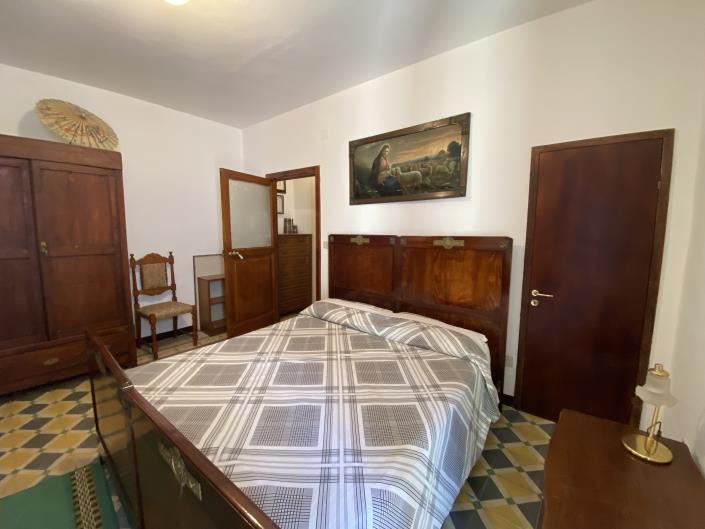 Image No.24-4 Bed Townhouse for sale