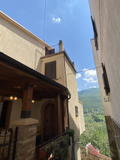 Image No.47-4 Bed Townhouse for sale