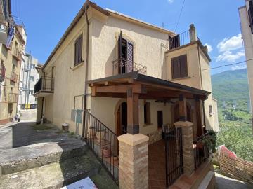 4 Bed Townhouse for sale