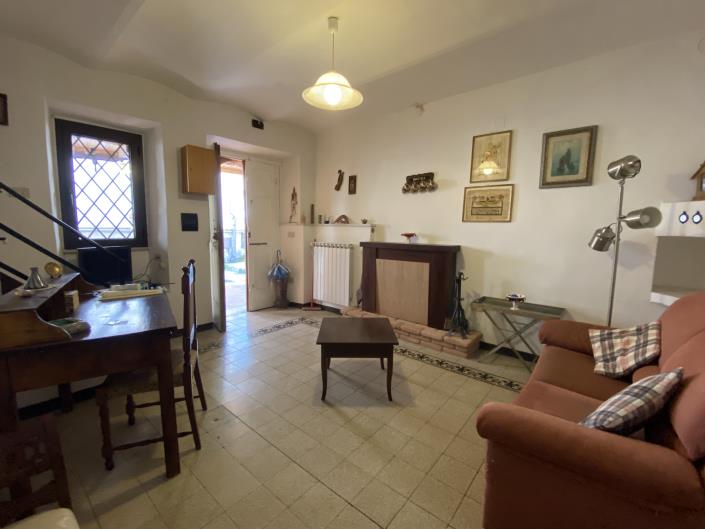 Image No.52-4 Bed Townhouse for sale