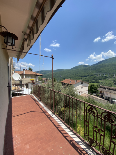 Image No.58-4 Bed Townhouse for sale