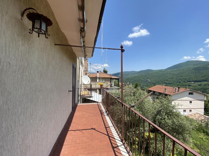 Image No.60-4 Bed Townhouse for sale