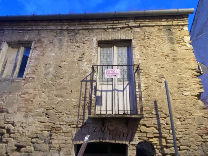 Image No.19-2 Bed Village House for sale