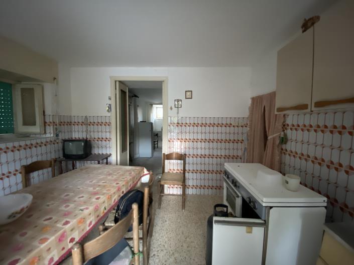 Image No.10-2 Bed Country House for sale