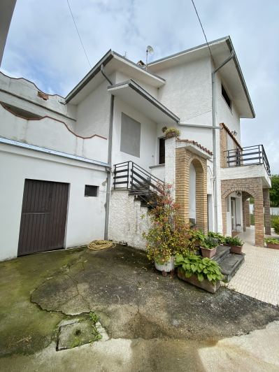 Image No.20-3 Bed House for sale