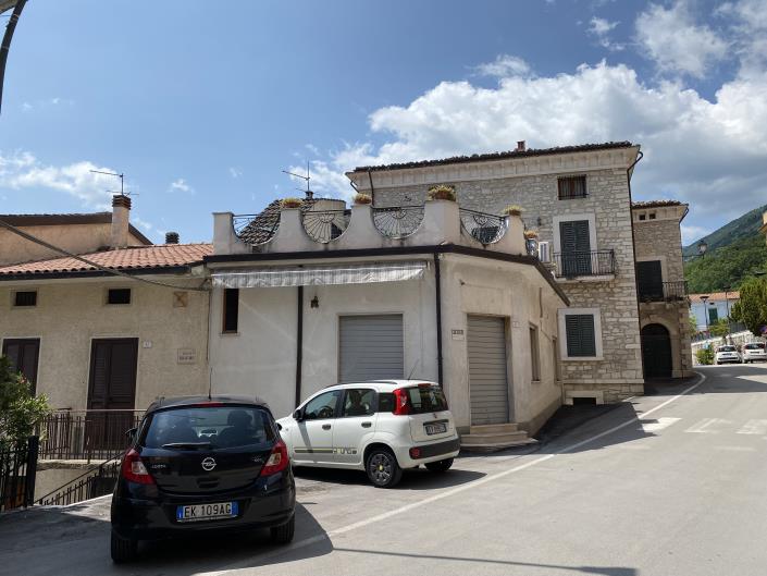 Image No.48-1 Bed Townhouse for sale