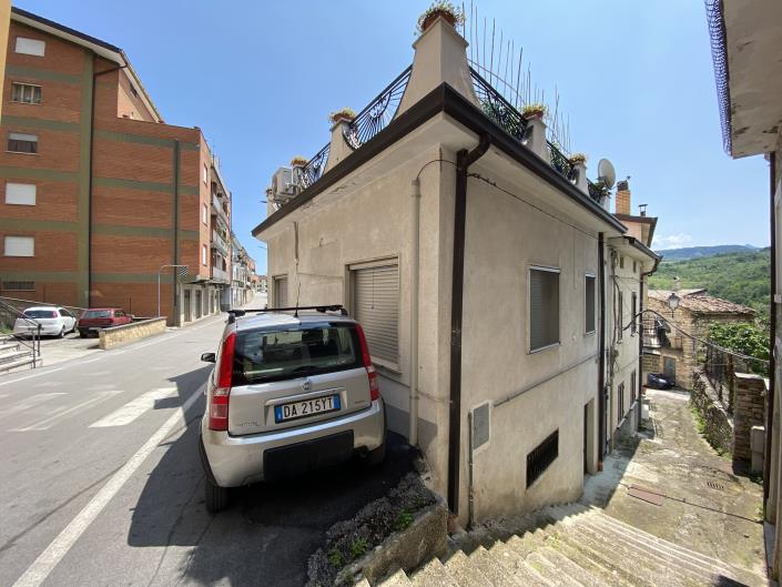 Image No.6-1 Bed Townhouse for sale