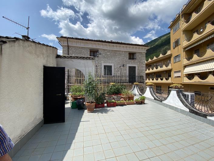 Image No.33-1 Bed Townhouse for sale