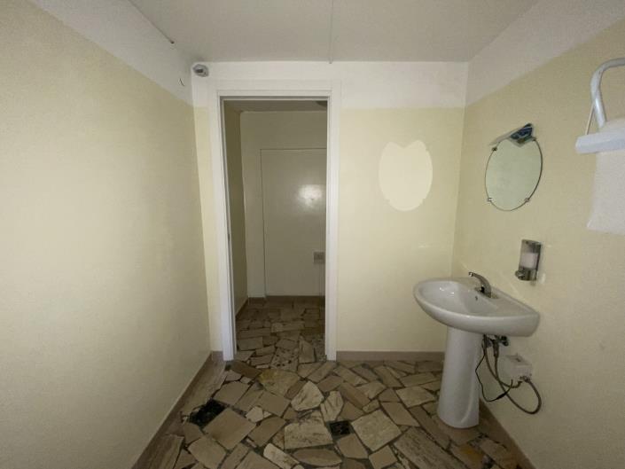 Image No.22-1 Bed Townhouse for sale