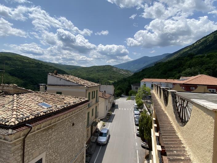 Image No.53-1 Bed Townhouse for sale