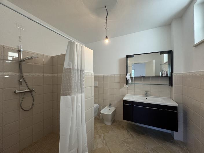 Image No.23-5 Bed Villa / Detached for sale