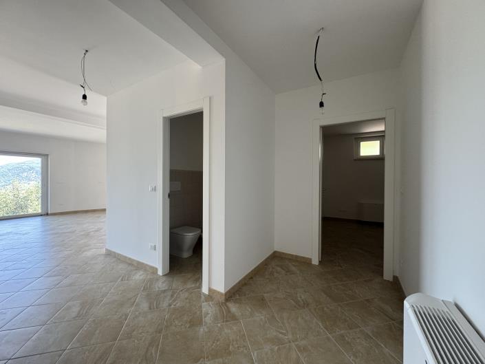 Image No.15-5 Bed Villa / Detached for sale