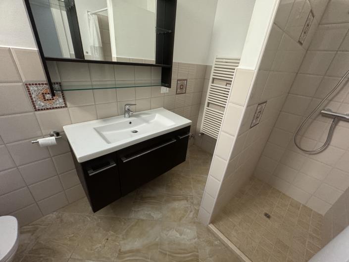 Image No.24-5 Bed Villa / Detached for sale