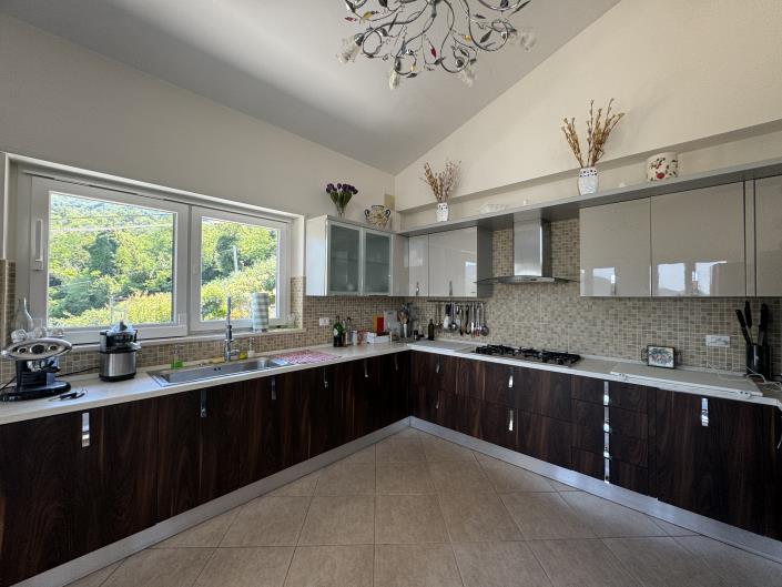 Image No.4-5 Bed Villa / Detached for sale