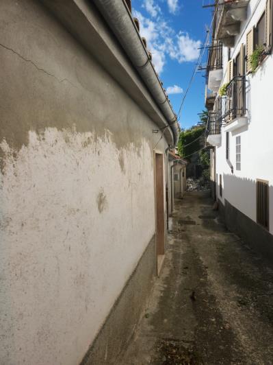 Image No.26-1 Bed House for sale