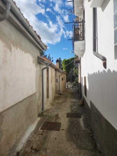 Image No.28-1 Bed House for sale