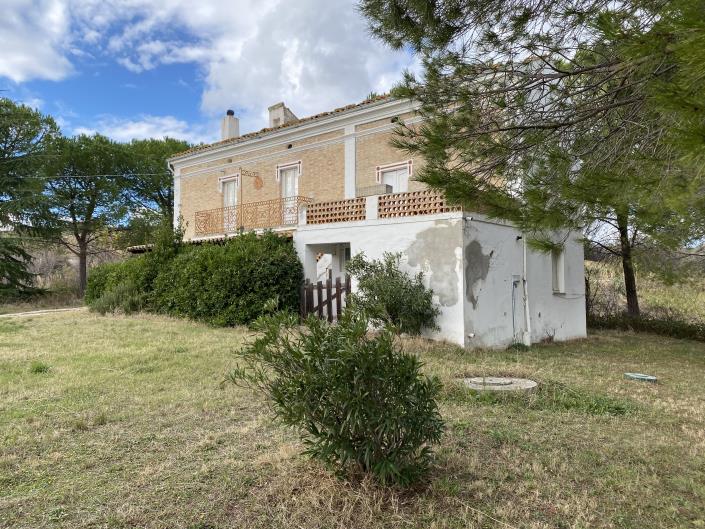 Image No.37-3 Bed House for sale