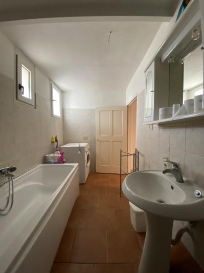 Image No.29-3 Bed House for sale