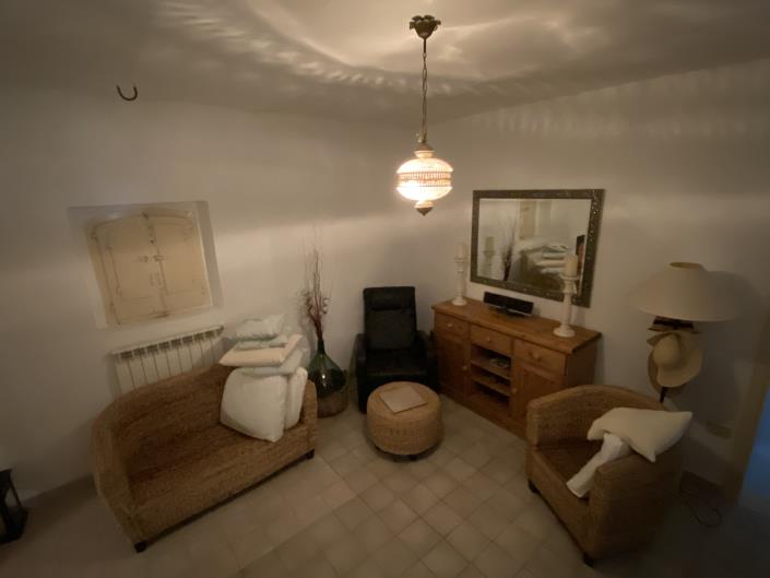 Image No.11-3 Bed House for sale