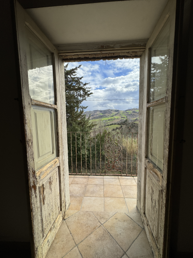 Image No.30-3 Bed Country House for sale