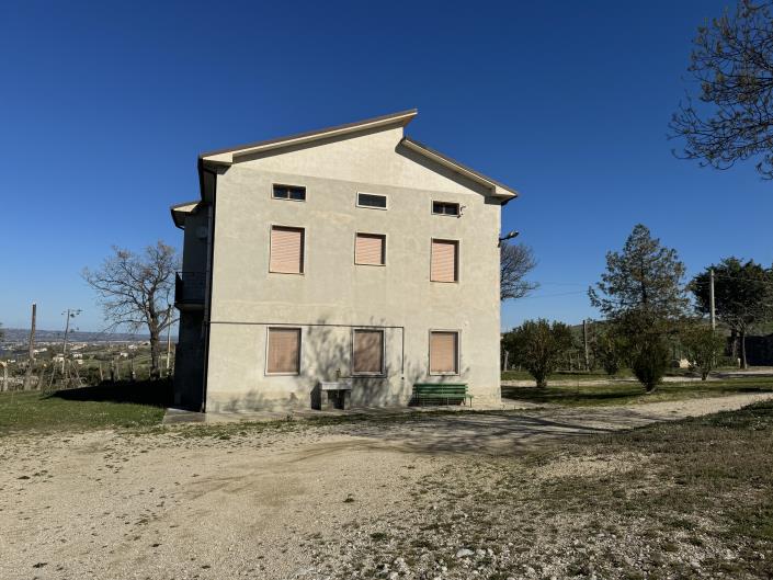 Image No.42-6 Bed Farmhouse for sale