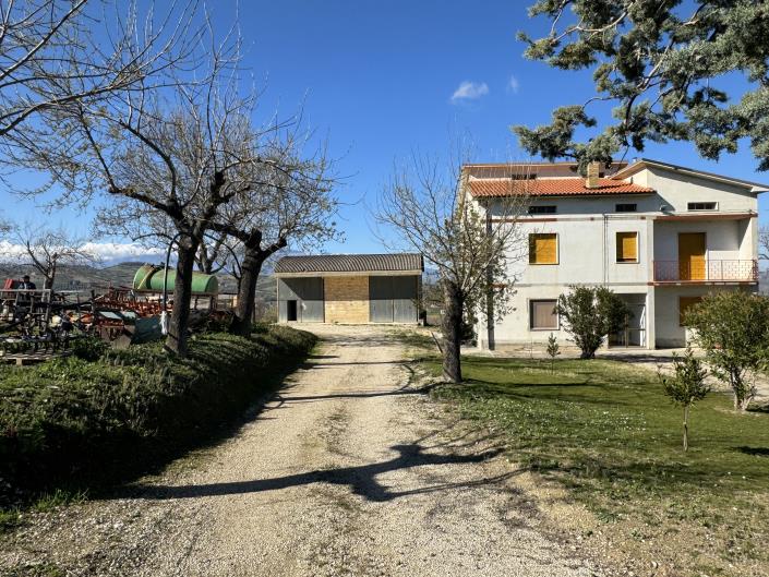 Image No.47-6 Bed Farmhouse for sale