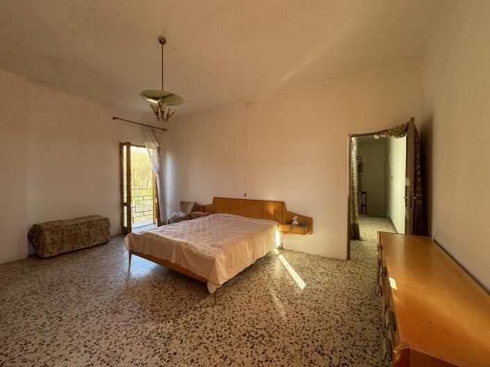 Image No.27-3 Bed House for sale