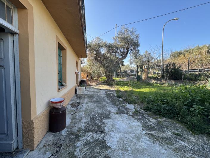 Image No.43-3 Bed House for sale