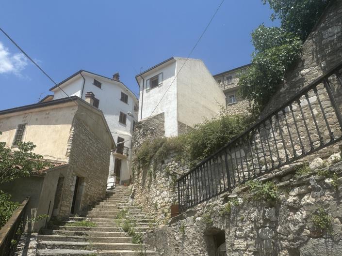 Image No.2-2 Bed Townhouse for sale