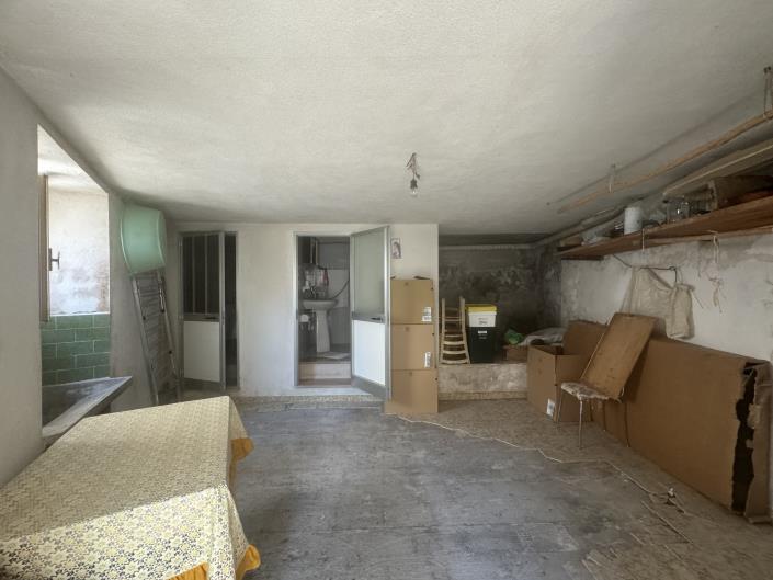 Image No.15-2 Bed Townhouse for sale