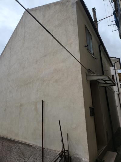 Image No.30-2 Bed Townhouse for sale