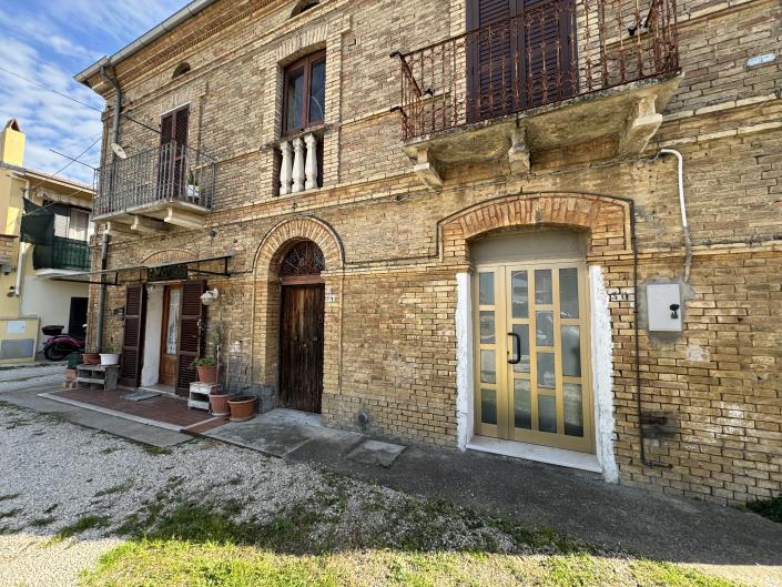 Image No.30-5 Bed House/Villa for sale